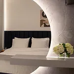 Veria Suite