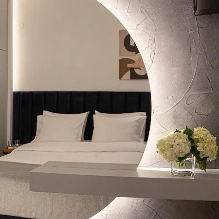 Veria Suite