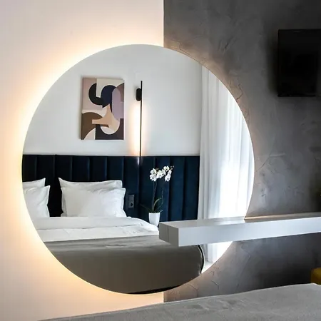 Veria Suite